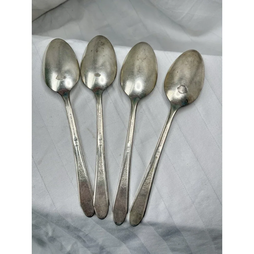 WM Rogers & Son IS Gardenia Flatware-Set of 4 Spoons